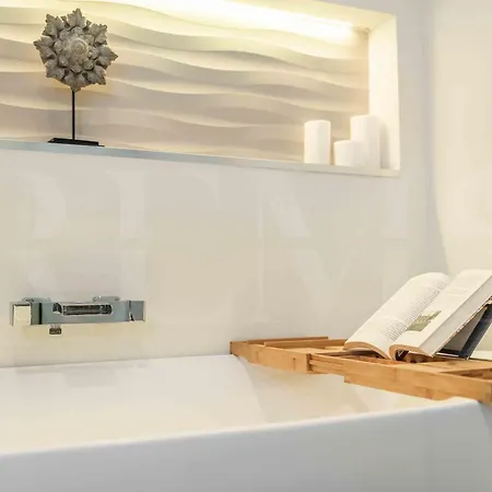 Fabulous In Historic Center By Rems Malaga