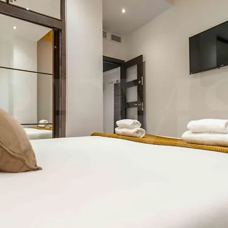 Fabulous In Historic Center By Rems *